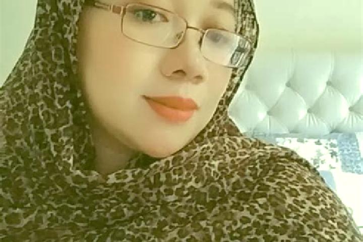 Sadie, 23 — Escort in Cigoong, Indonesia