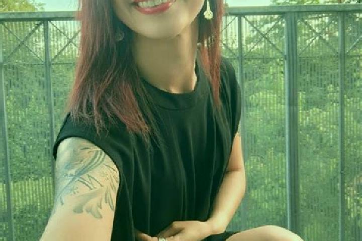 Sadie, 23 — Escort in Mellac, France