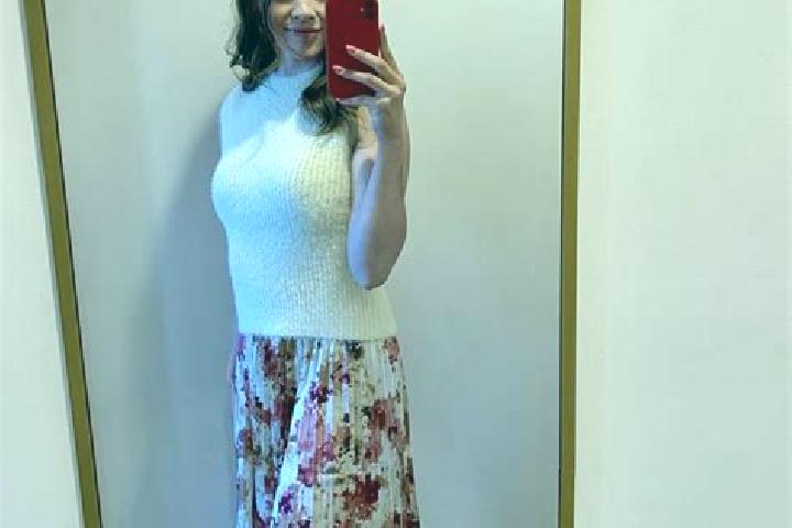 Sadie, 23 — Escort in Ruscova, Romania