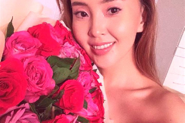 Sadie, 23 — Escort in Tsengel, Mongolia