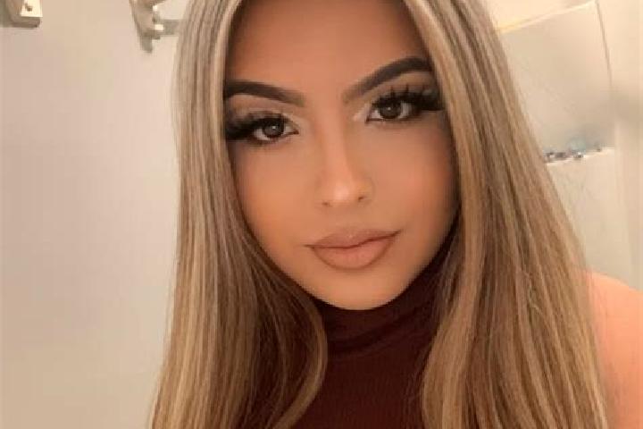 Sadie, 24, a blonde dark-eyed latina companion based in Maharda. Offering Girlfriend Experience, Fetish, OWO, A-Level. Available for incall and outcall, day ...