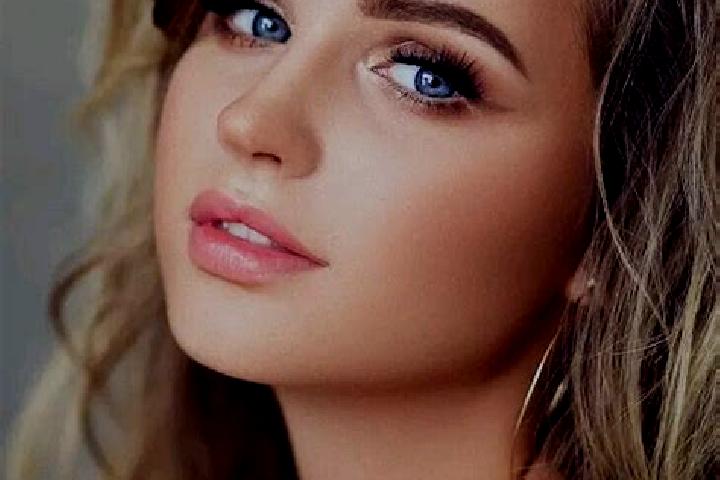 Sadie, 24, a dark blonde blue-eyed caribbean companion based in Tygelsjoe. Offering Dinner Date, Party Girl, CIM, Domination. Available for incall and outcal...