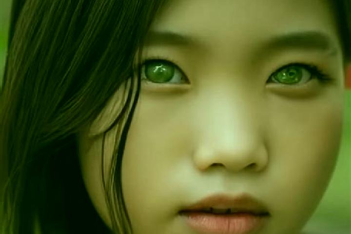 Sadie, 24, a red green-eyed asian companion based in Sazlidere. Offering Massage, OWO, Girlfriend Experience, Duos, Tantra. Available for incall and outcall,...