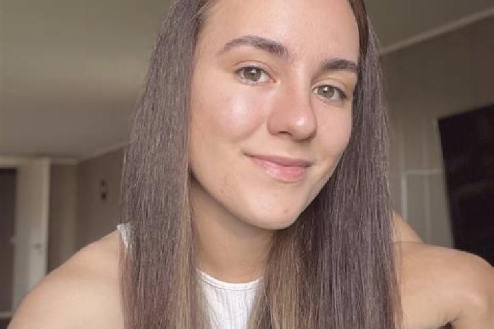 Sadie, 24 — Escort in Akrehamn, Norway