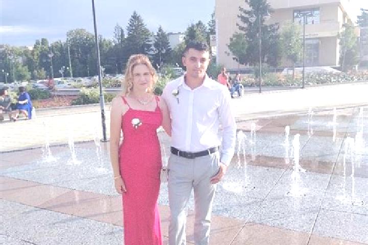 Sadie, 24 — Escort in Bibiresti, Romania