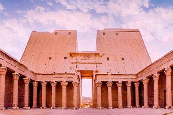 Sadie, 24 — Escort in Edfu, Egypt
