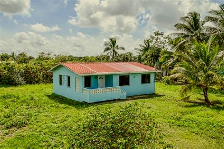 Sadie, 24 — Escort in Hattieville, Belize