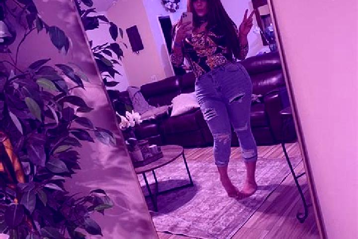 Sadie, 24 — Escort in Roebuck, United States