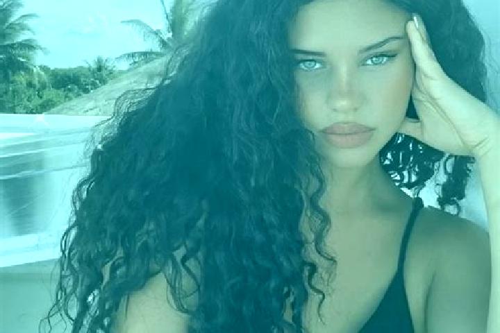 Sadie, 25, a black grey-eyed latina companion based in Hilantagaan. Offering BDSM, 69, Fetish, Couples, Duos. Available for incall and outcall, day and eveni...