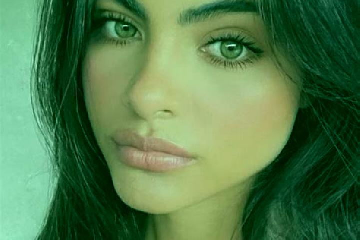 Sadie, 25, a black hazel-eyed latina companion based in Mata de Cuellar. Offering OWO, Tantra, Fetish. Available for incall and outcall, day and evening dates.