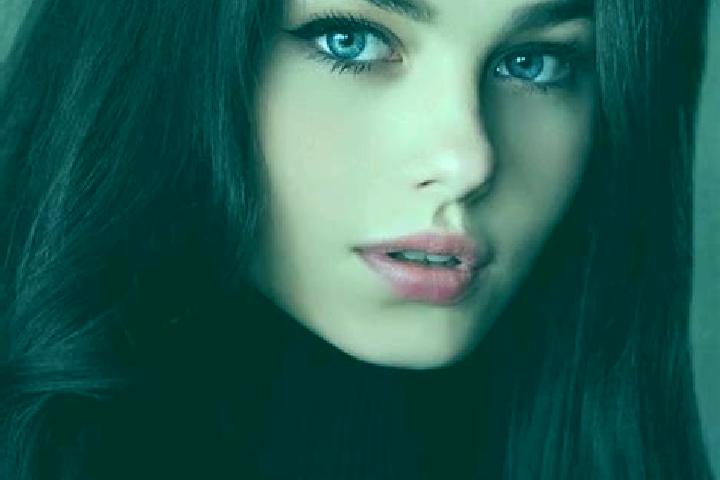 Sadie, 25, a brunette dark-eyed slavic companion based in Tol-e Ashki. Offering Duos, Fetish, Roleplay. Available for incall and outcall, day and evening dates.
