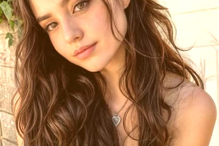 Sadie, 25, a brunette hazel-eyed caucasian companion based in Zhengdian. Offering Fetish, BDSM, 69, Deep French Kissing. Available for incall and outcall, da...