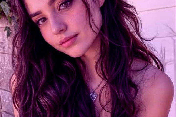 Sadie, 25, a brunette hazel-eyed ebony companion based in San Jose de los Pozos. Offering Roleplay, Dinner Date, BDSM, Party Girl. Available for incall and o...