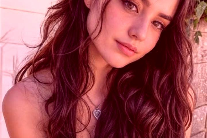 Sadie, 25, a chestnut hazel-eyed middle eastern companion based in Benkovac. Offering Striptease, CIM, OWO, Girlfriend Experience. Available for incall and o...
