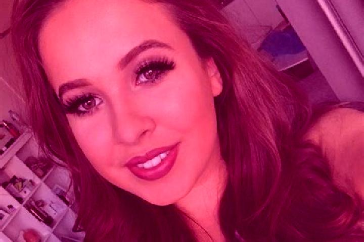 Sadie, 25, a dark blonde dark-eyed mediterranean companion based in Eleskirt. Offering CIM, Massage, A-Level, Dinner Date, Erotic Massage. Available for inca...
