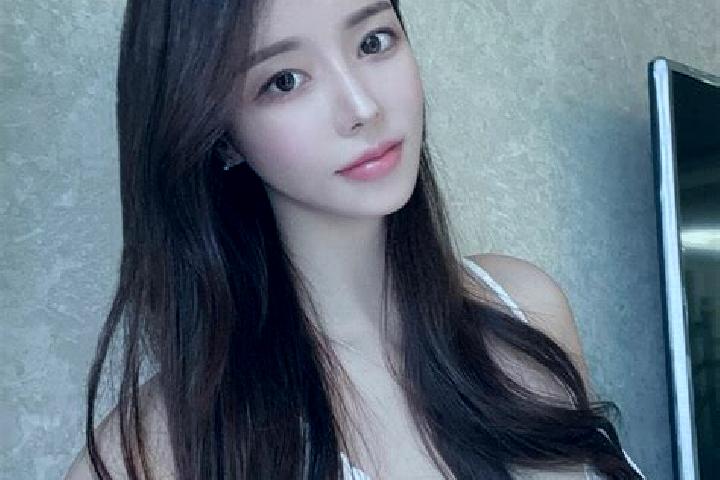 Sadie, 25 — Escort in Nanpinggang, China