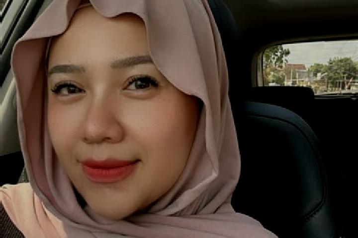 Sadie, 25 — Escort in Sidareja, Indonesia