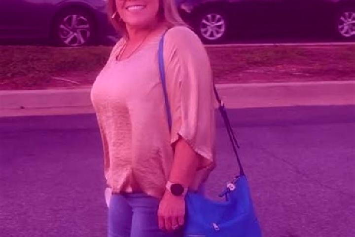 Sadie, 25 — Escort in Stapleton, United States