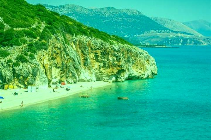 Sadie, 25 — Escort in Vreshtas, Albania