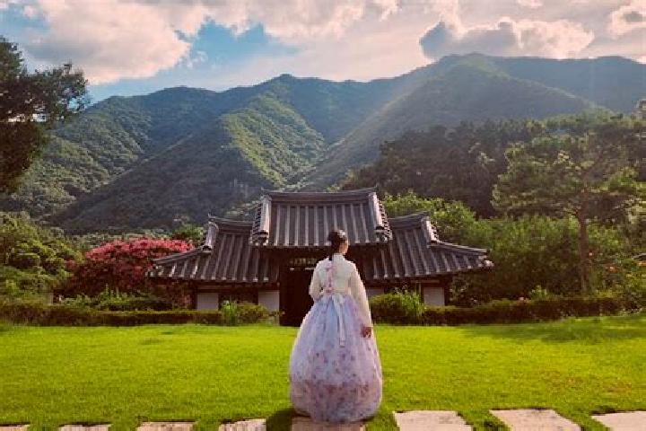 Sadie, 25 — Escort in Wanju, South Korea