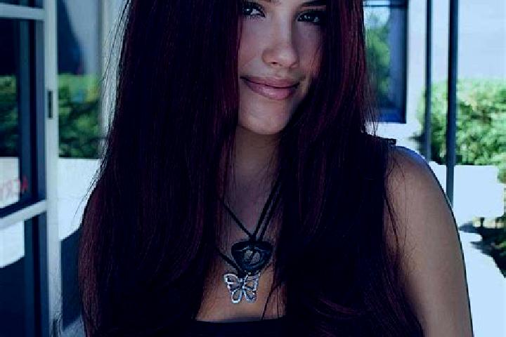 Sadie, 26, a auburn dark-eyed caucasian companion based in Onzaga. Offering Couples, Prostate Massage, BDSM, Dinner Date, OWO. Available for incall and outca...