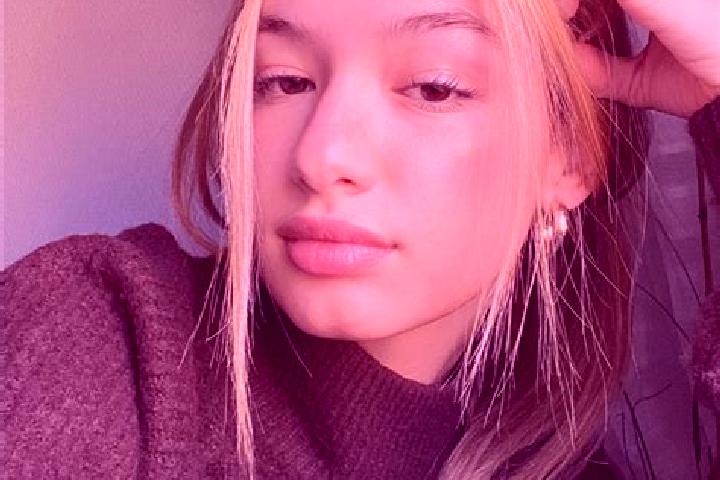 Sadie, 26, a blonde brown-eyed indian companion based in Kopte. Offering Massage, Deep French Kissing, CIM. Available for incall and outcall, day and evening...