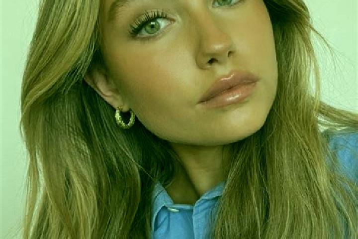 Sadie, 26, a dark blonde green-eyed mediterranean companion based in Nazira. Offering 69, Overnight, Deep French Kissing, GFE, Party Girl. Available for inca...