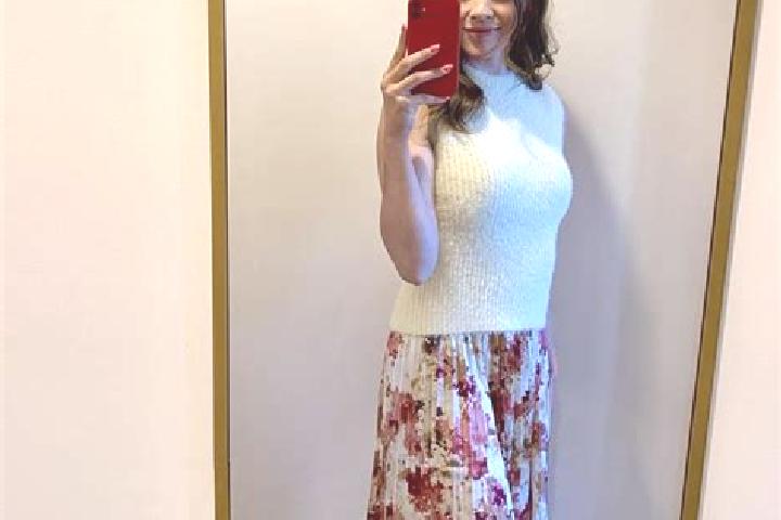 Sadie, 26 — Escort in Alsonyek, Hungary