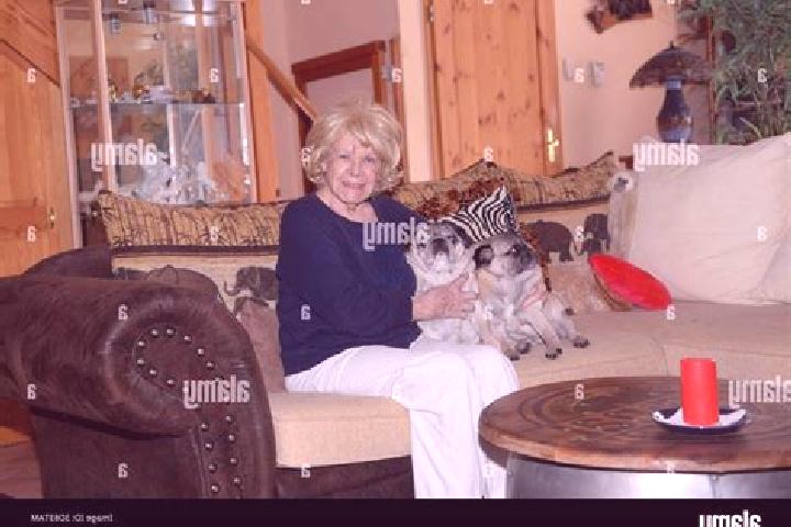 Sadie, 26 — Escort in Eyendorf, Germany