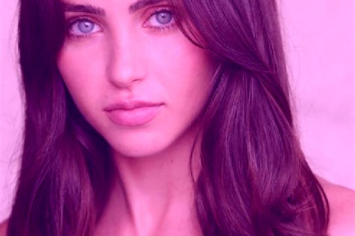 Sadie, 27, a brunette brown-eyed latina companion based in Banjar Buahan. Offering Roleplay, Tantra, Erotic Massage, Striptease. Available for incall and out...