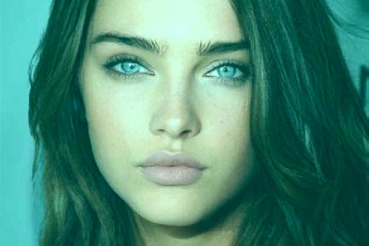 Sadie, 27, a brunette grey-eyed mediterranean companion based in Sallacconi. Offering Prostate Massage, GFE, Tantra, CIM, A-Level. Available for incall and o...
