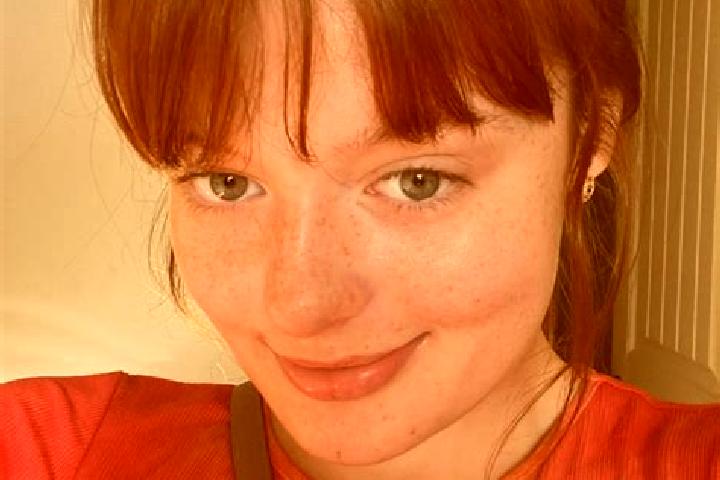 Sadie, 27, a red brown-eyed indian companion based in Woongarrah. Offering CIM, OWO, Duos. Available for incall and outcall, overnight bookings available.
