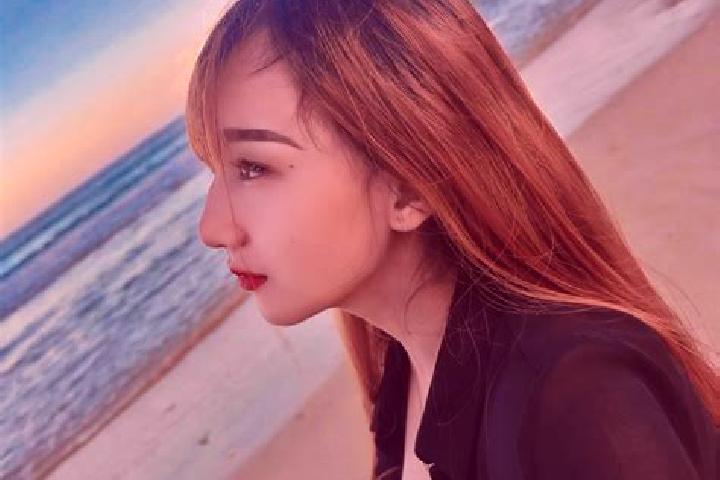 Sadie, 27 — Escort in Tawali, Indonesia