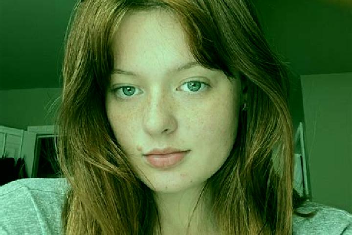 Sadie, 28, a auburn green-eyed latina companion based in Thanh Pho Ba Ria. Offering Deep French Kissing, Roleplay, Erotic Massage, 69. Available for incall a...