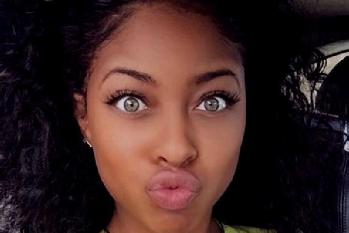Sadie, 28, a dark blonde green-eyed ebony companion based in Niediekaha. Offering GFE, A-Level, BDSM. Available for incall and outcall, overnight bookings av...
