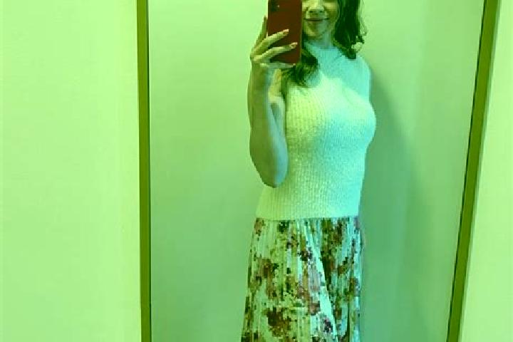 Sadie, 28 — Escort in Haranglab, Romania