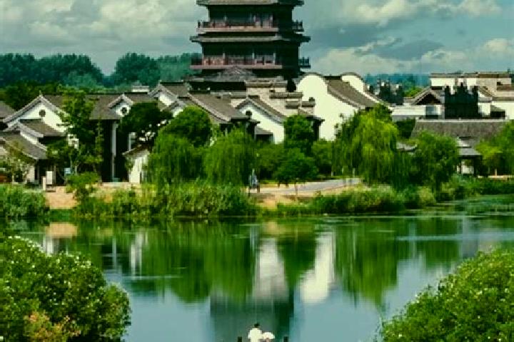 Sadie, 28 — Escort in Liuhe, China