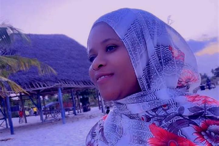 Sadie, 28 — Escort in Mkoani, Tanzania