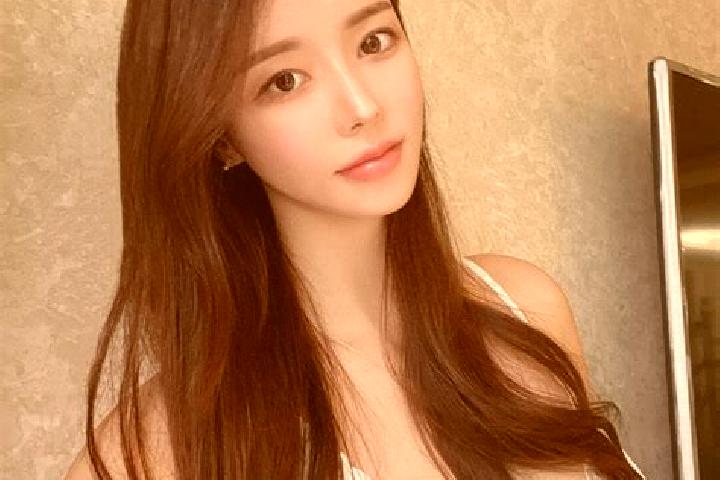 Sadie, 28 — Escort in Shangliyuan, China
