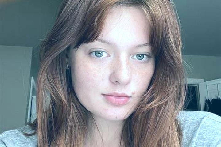 Sadie, 29, a auburn dark-eyed caucasian companion based in Ocozocoautla de Espinosa. Offering Fetish, CIM, Overnight. Available for incall and outcall, day a...