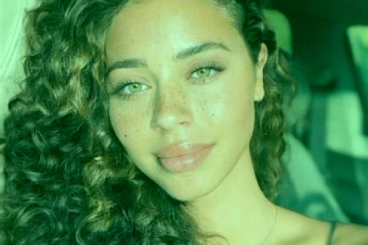 Sadie, 29, a black hazel-eyed ebony companion based in Berkeley Vale. Offering Party Girl, Travel Companion, Girlfriend Experience, OWO. Available for incall...