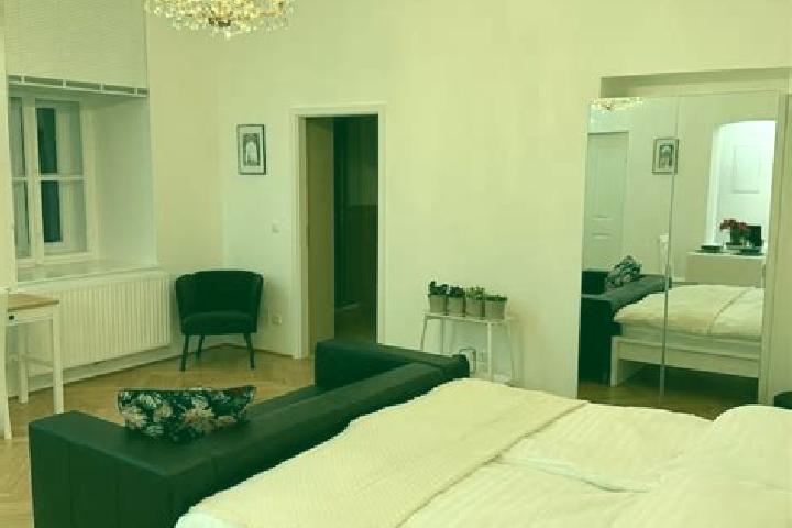 Sadie, 29 — Escort in Landstrasse, Austria