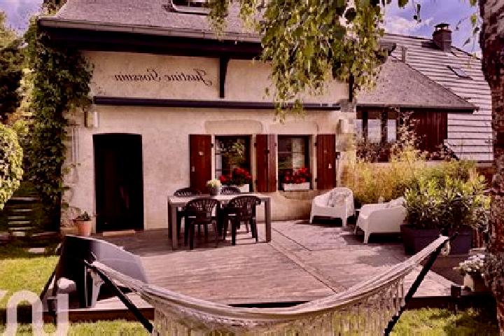 Sadie, 29 — Escort in Minzier, France