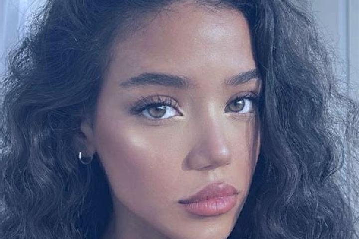 Sadie, 30, a black brown-eyed mediterranean companion based in Qifang. Offering Girlfriend Experience, Duos. Available for incall and outcall, overnight book...