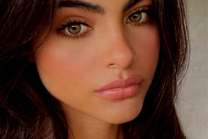 Sadie, 30, a black green-eyed middle eastern companion based in Ballobar. Offering Party Girl, Fetish. Available for incall and outcall, overnight bookings a...