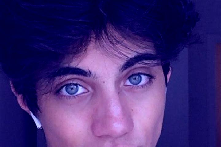 Sadie, 30, a chestnut dark-eyed caucasian companion based in Kelodan. Offering Travel Companion, Domination. Available for incall and outcall, day and evenin...