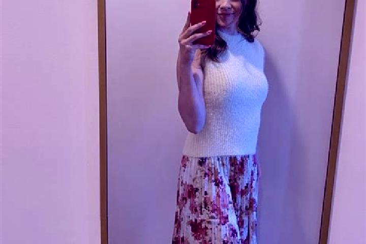Sadie, 30 — Escort in Pidkormillia, Ukraine