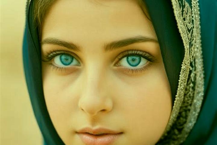 Sadie, 31, a blonde amber-eyed middle eastern companion based in Surrey. Offering Travel Companion, Massage, Prostate Massage. Available for incall and outca...