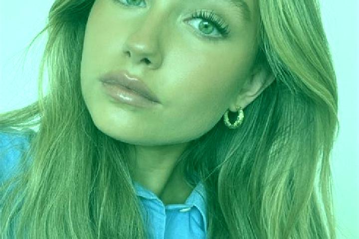Sadie, 31, a dark blonde green-eyed mixed companion based in Stanton Drew. Offering Girlfriend Experience, A-Level, Party Girl, Fetish, Dinner Date. Availabl...
