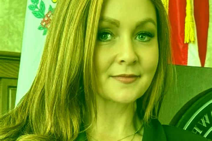 Sadie, 31 — Escort in Elkview, United States